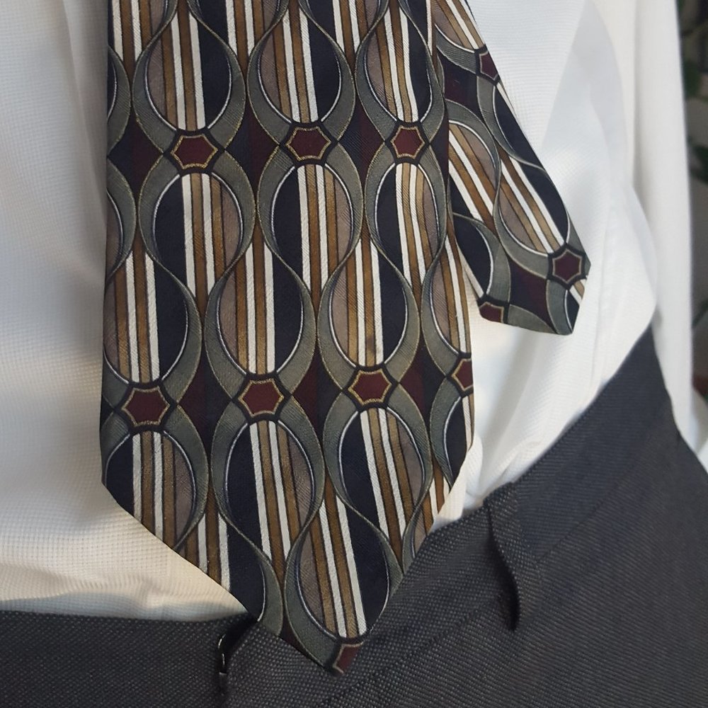 100% silk necktie Martin Wong Napa CA